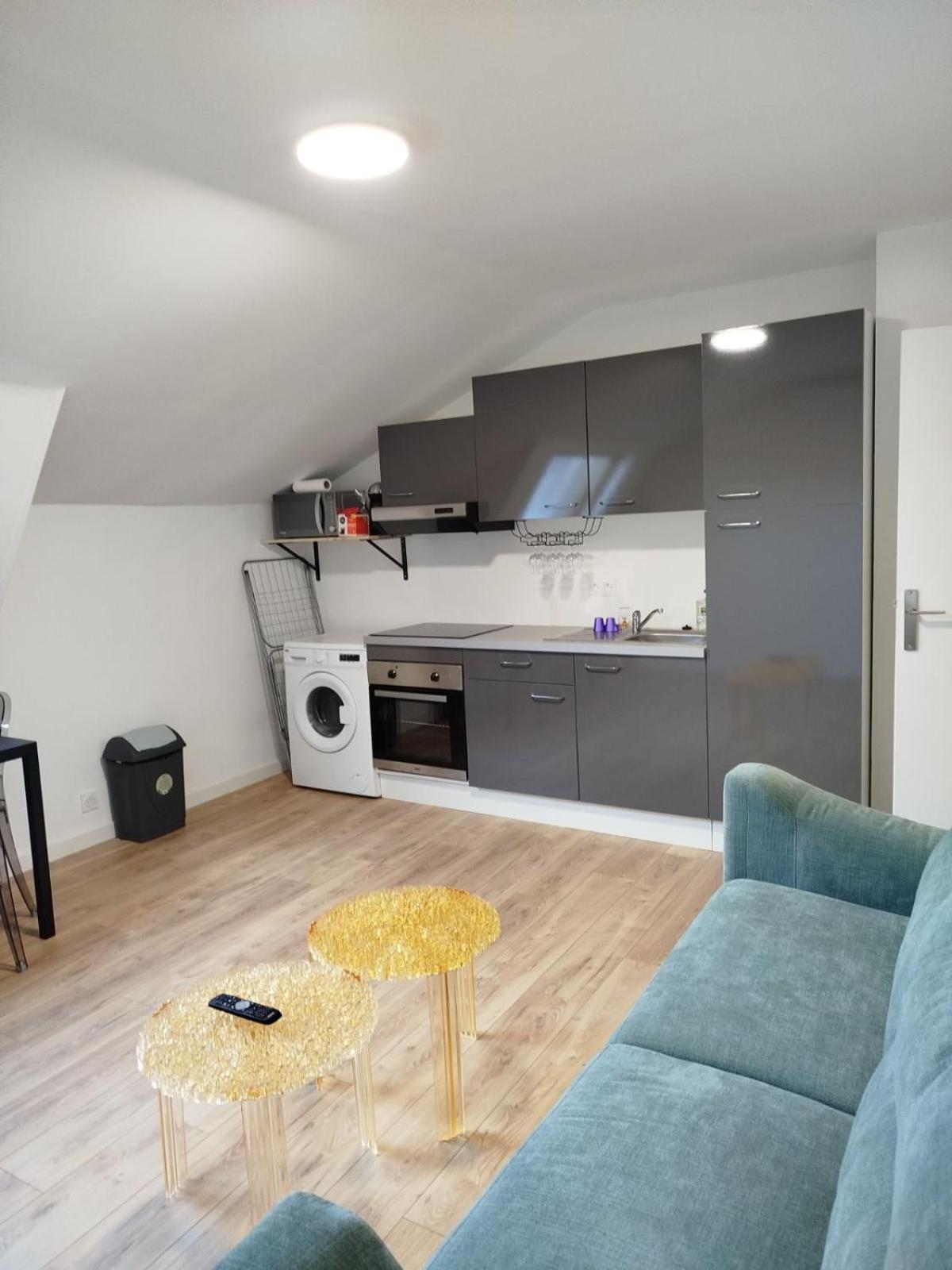 30m2 Hyper Centre Apartment